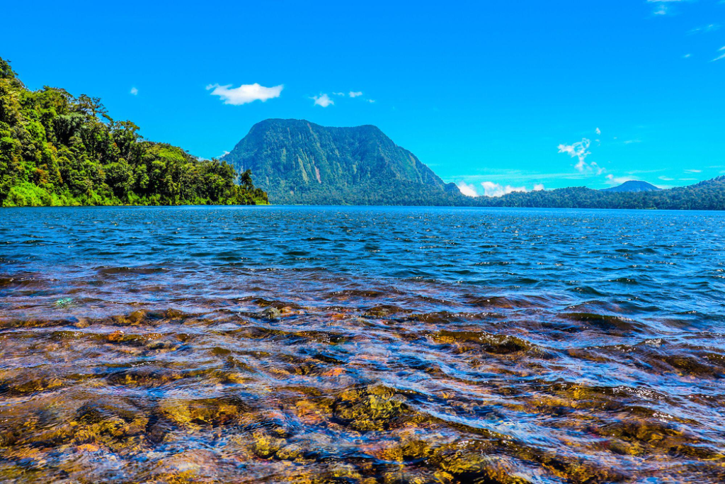 Wisata JambiDanau Gunung Tujuh